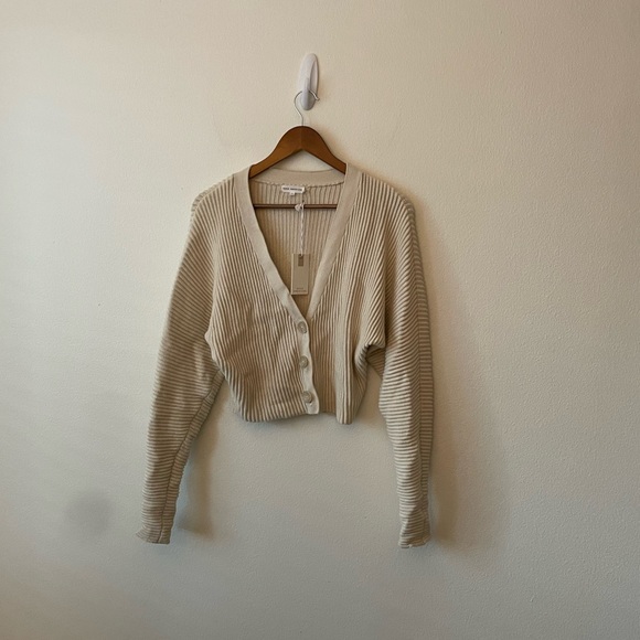 Good American | Sweaters | Nwt Good American Beige Cozy Ribbed Button Front  Cropped Cardigan Sweater Small | Poshmark